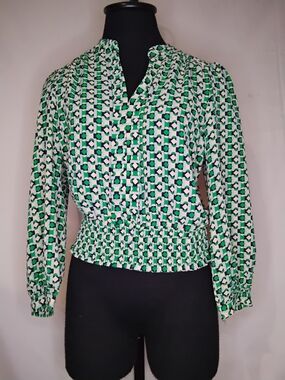 Monteau Green and White Geometric Smocked-Waist Blouse
